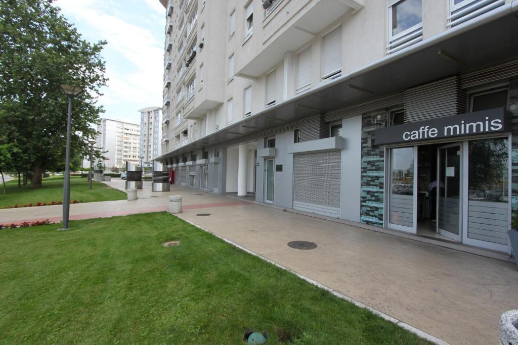New Belgrade Apartments, Parking 5 Eur Per Day Zimmer foto